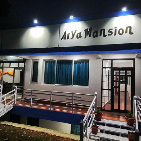 Arya Mansion Hotel Lansdowne Ngoại thất bức ảnh